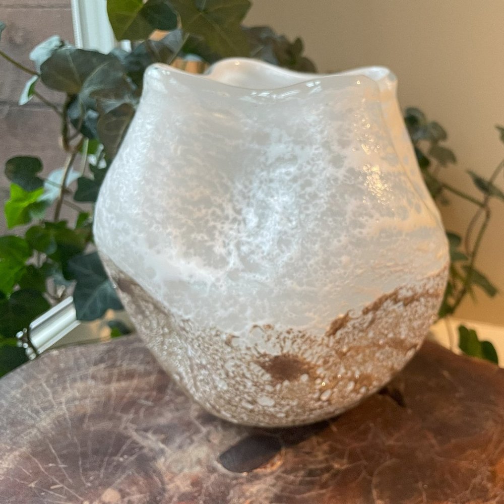 ANTHROPOLOGIE Snow Capped Square Vase * Glass w/a Gradient effect  * New in Box